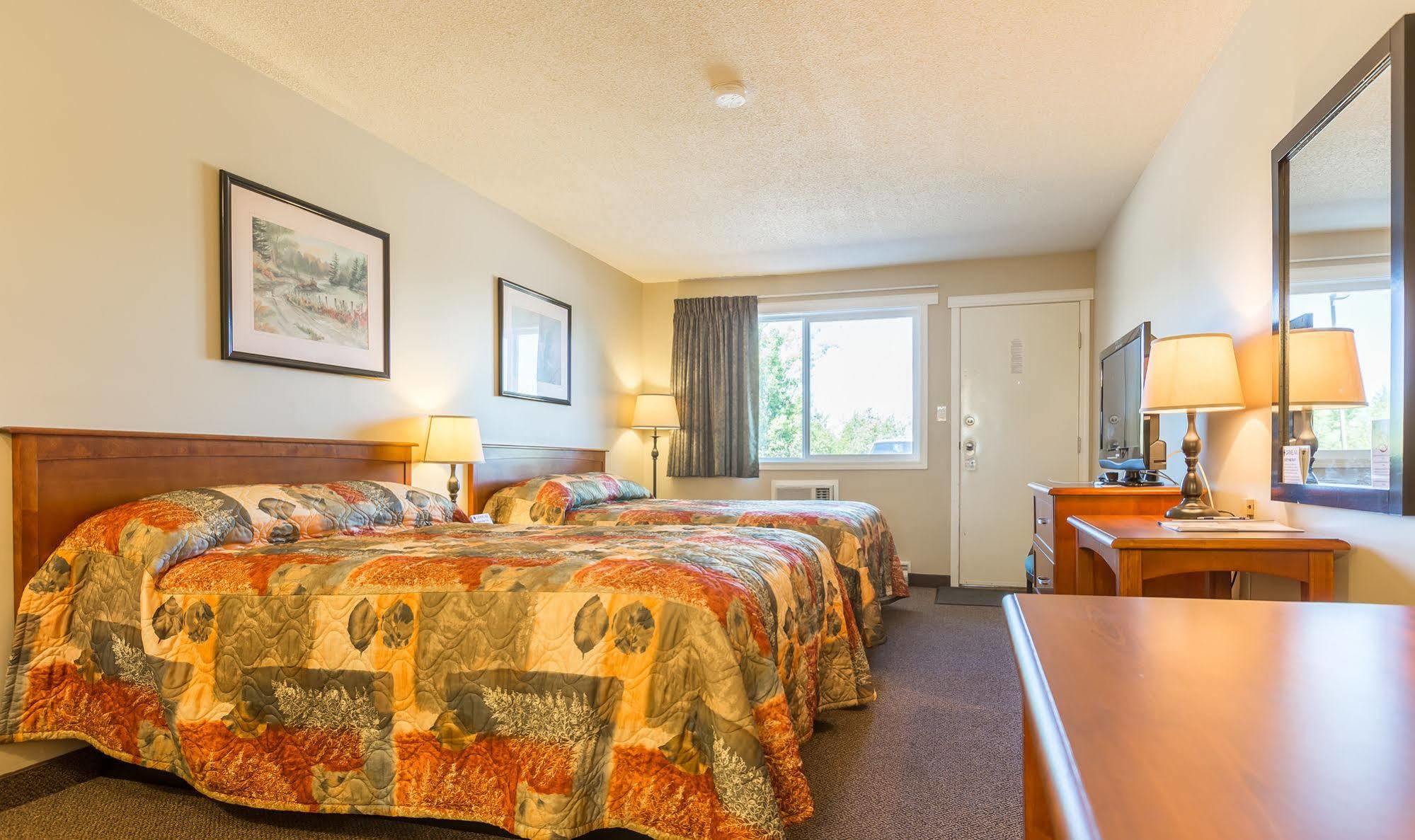Carmel Inn Принс-Джордж Экстерьер фото